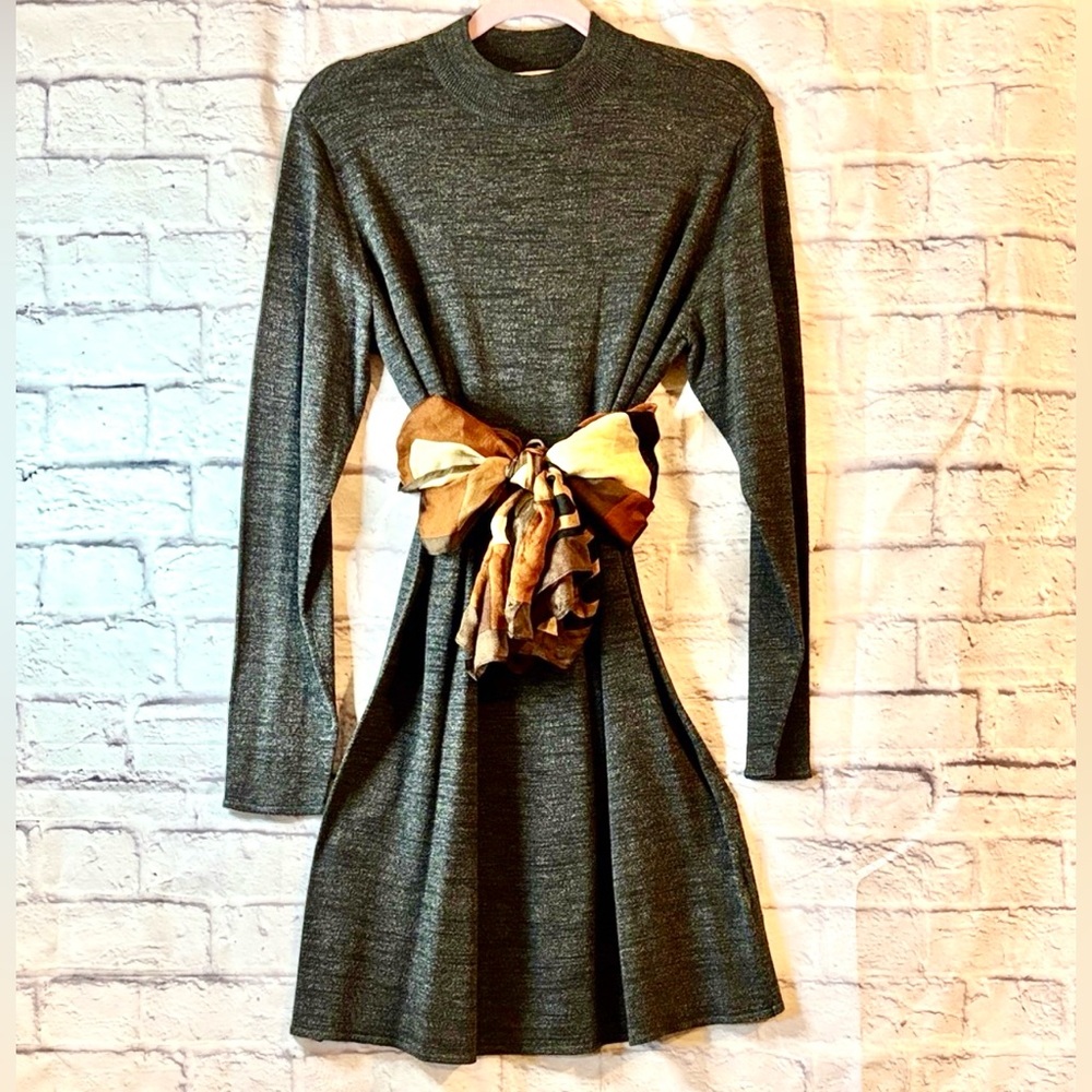 🔵SOLD😊👍 H&M Mock Neck Deep Gray
Long Sleeve Knit Dress - Picture 13 of 13